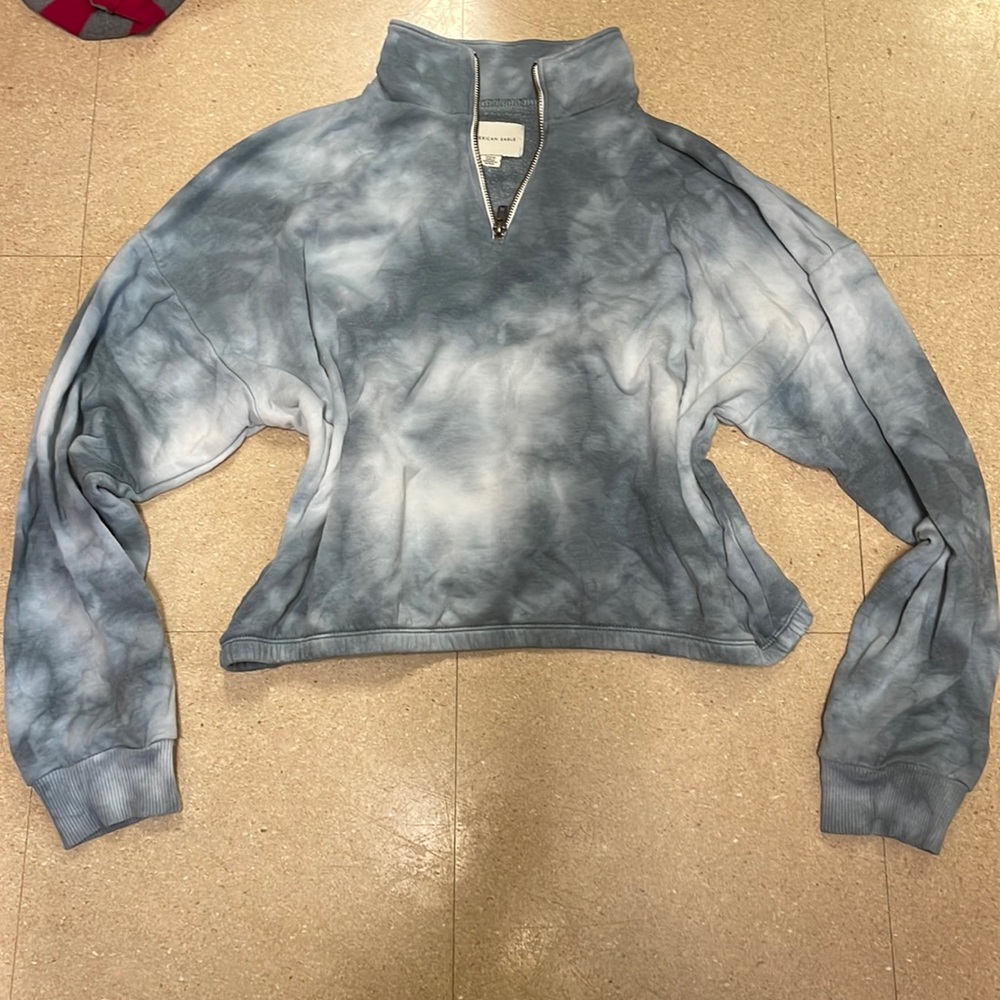 American Eagle Womens Medium tie die blue & white quarter-zip sweatshirt cropped